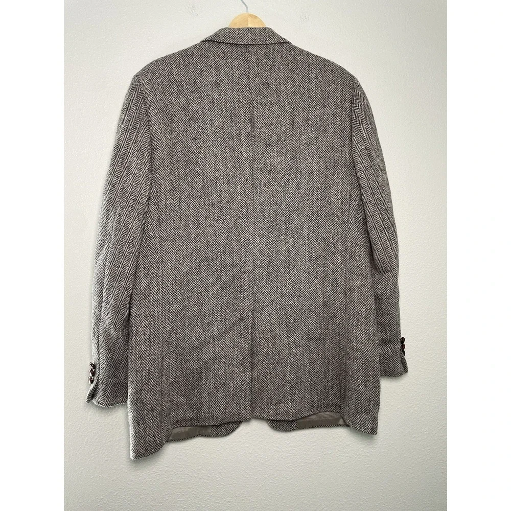 Harris Tweed Gray Herringbone Sport Coat 100% Scottish Wool VTG USA‎